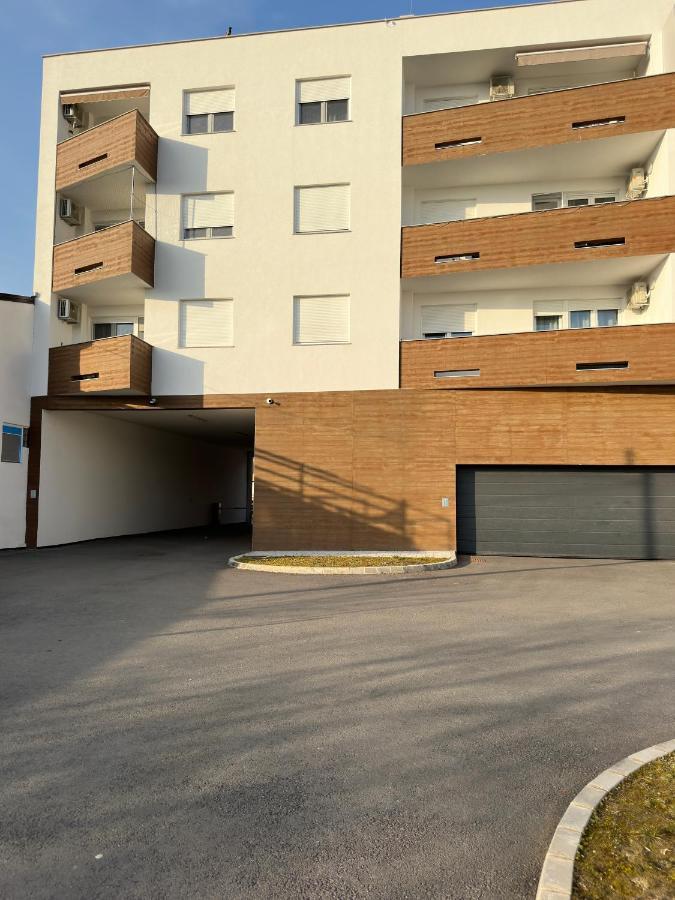 City Rent 1 Osijek Eksteriør bilde