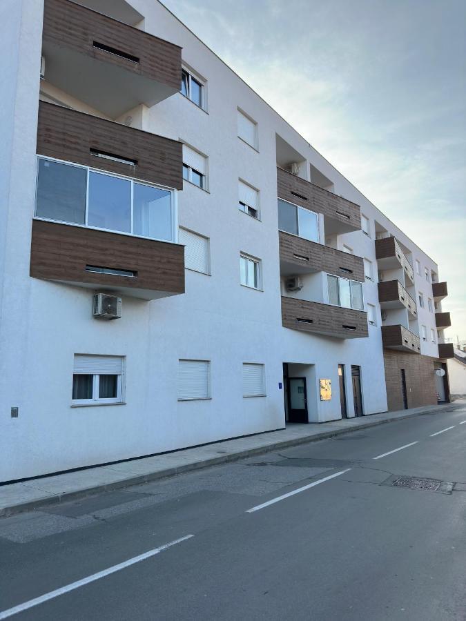 City Rent 1 Osijek Eksteriør bilde